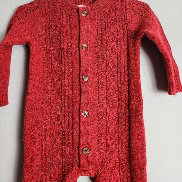 Old Navy Baby Red Cable Knit Buttonfront Romper/Jumper/Unionsuit-Size 6-12 Mos. - Picture 2 of 6